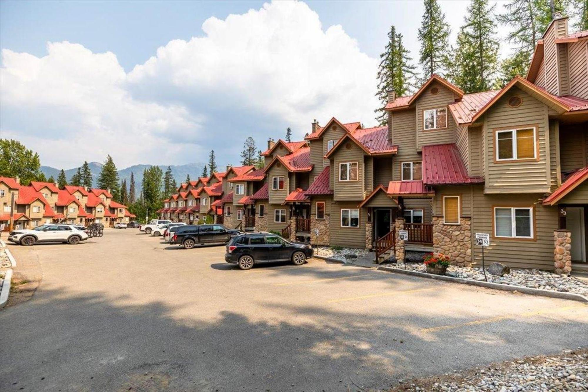 Stone Creek Chalets By Fernie Central Reservations Екстериор снимка
