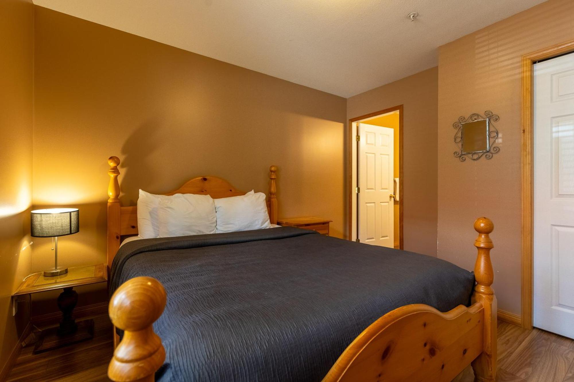 Stone Creek Chalets By Fernie Central Reservations Екстериор снимка