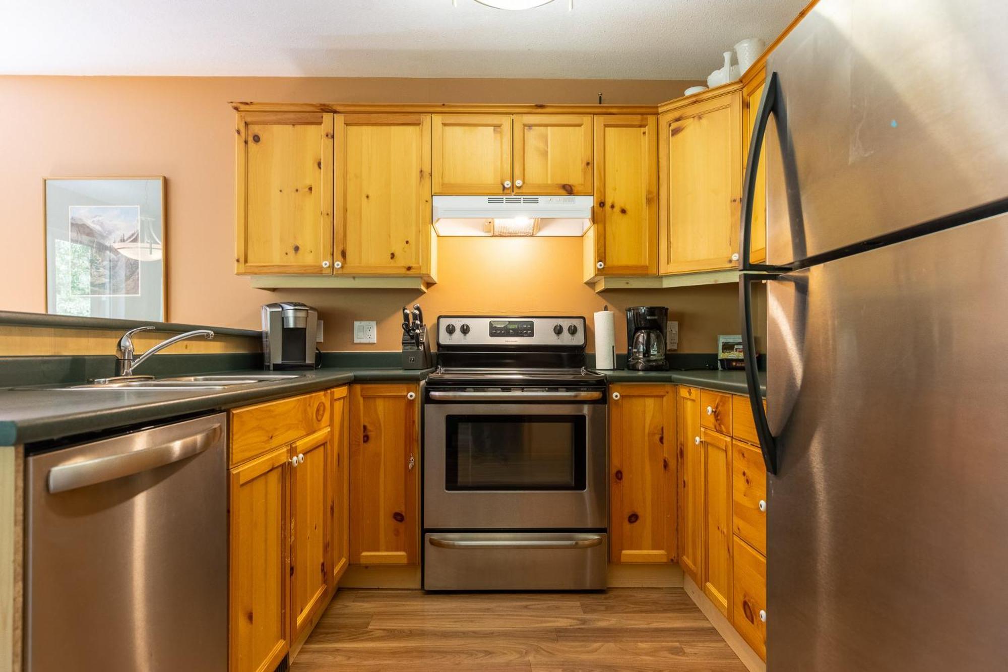 Stone Creek Chalets By Fernie Central Reservations Екстериор снимка
